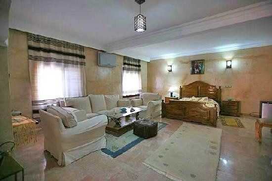 Riad Dar Abdelkarim主图