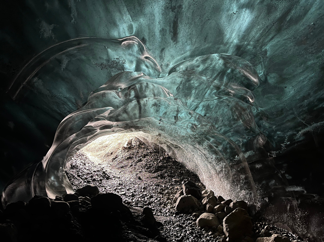 Ice Cave Trips-赫本必去景点