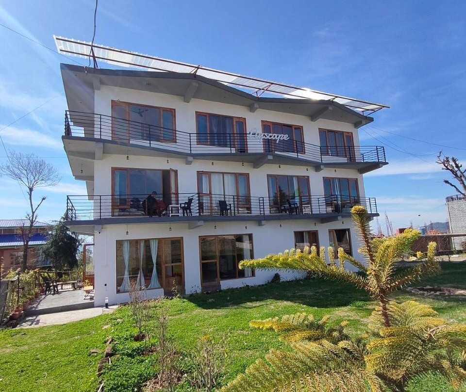 Flyscape Hostel