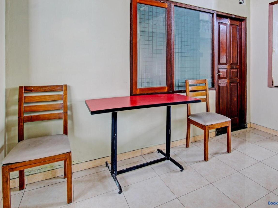 Oyo 93660 New Family Hotel Syariah