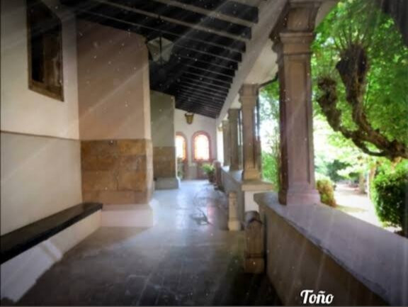 Iglesia de San Félix de Candás景点图片