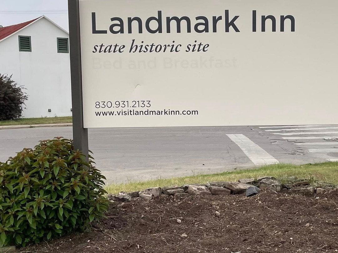 Landmark Inn State Historic Site-Castroville必去景点