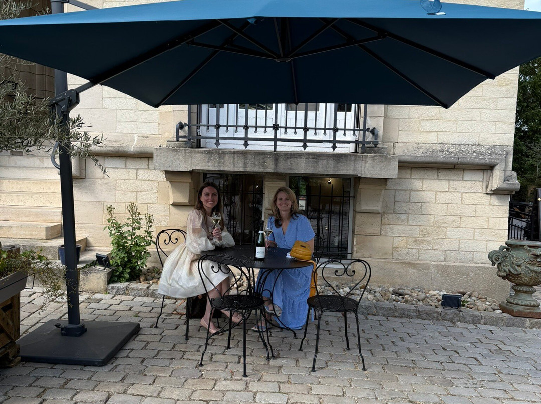 Champagne Michel Gonet-埃佩尔内必去景点