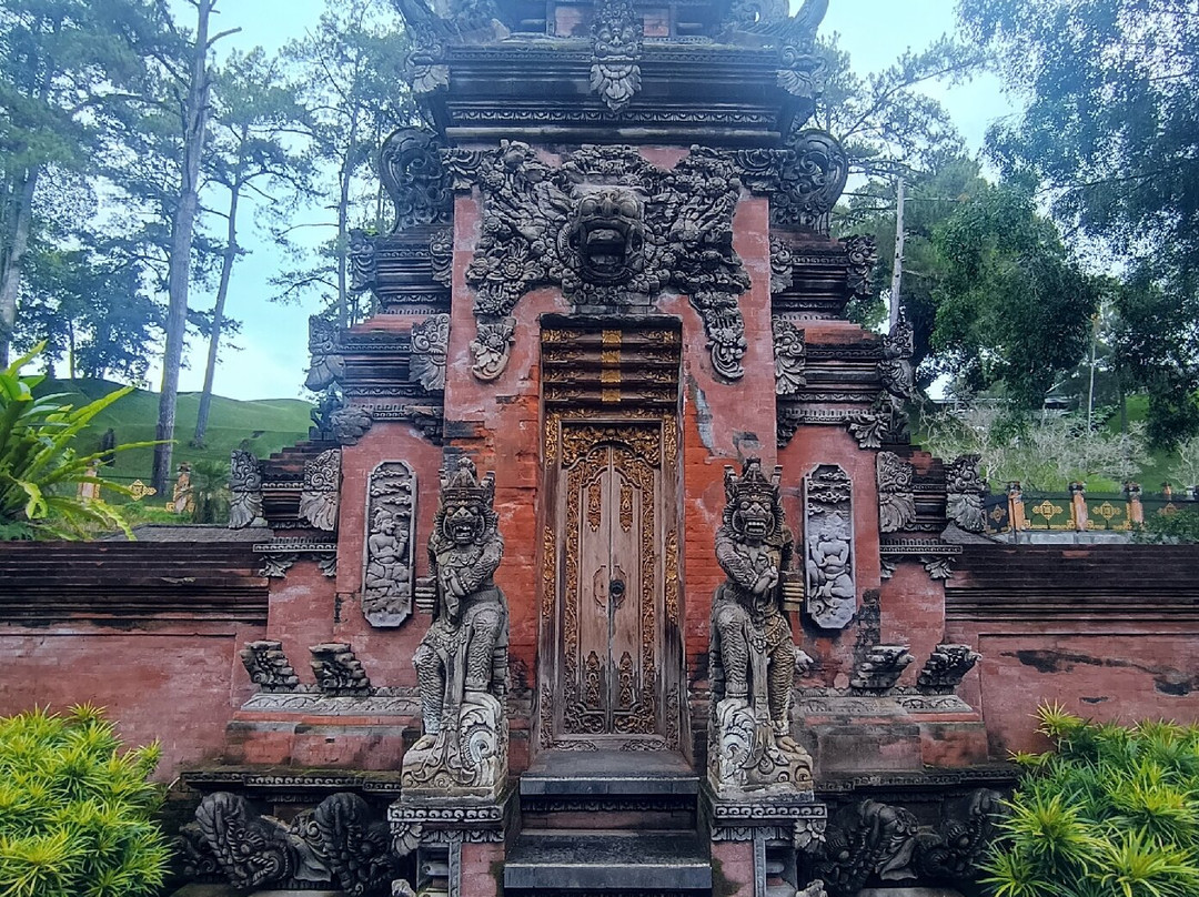 Pura Tirta Empul Segara Merta Sari-沙努尔必去景点