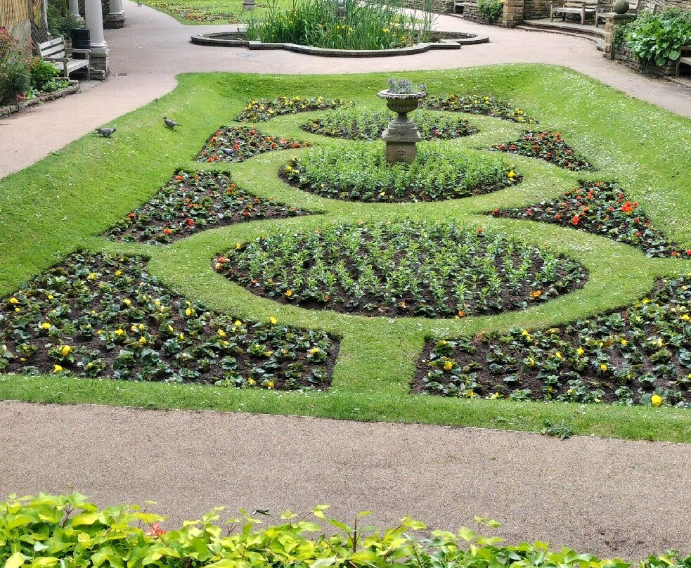 South Cliff Italian Gardens景点图片