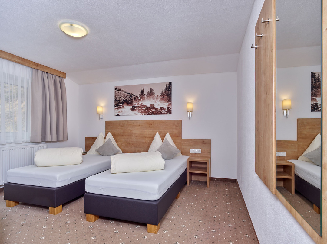 Appartement Gästehaus Bergkristall主图