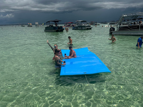 Crab Island Jimmy's Charters-华尔顿堡滩必去景点