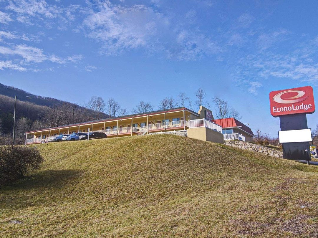 Econo Lodge Near Bluefield College