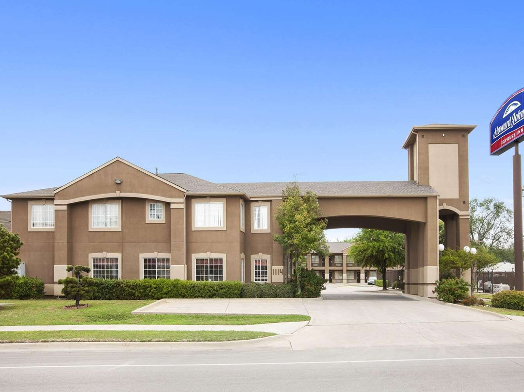 大草原城温德姆豪生酒店-近孤星公园