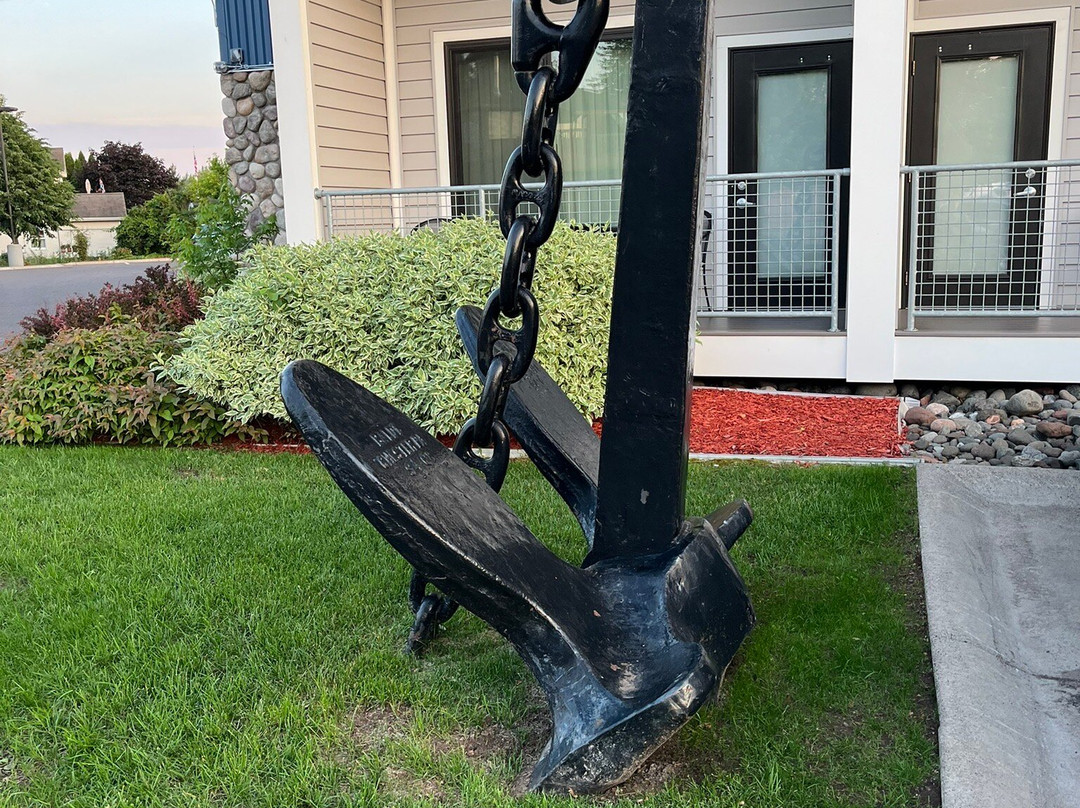 Park Point Marina Inn主图