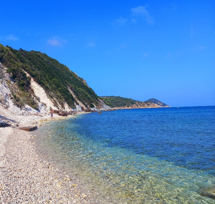 Spiaggia di Sottobomba-费拉约港必去景点