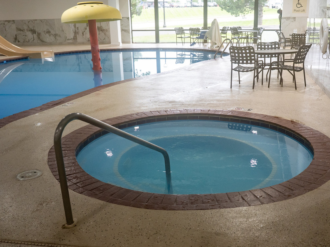 Best Western Plus Midwest Inn主图