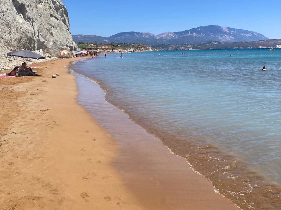 Xi Beach-Mantzavinata必去景点