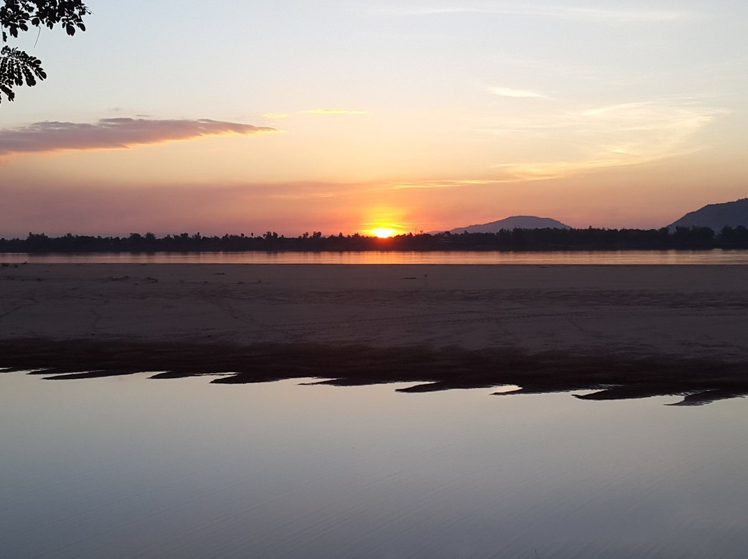 Don Daeng Island-占巴塞省必去景点