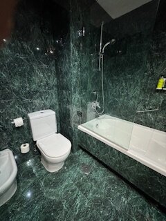 里瓦斯万豪AC酒店-浴室