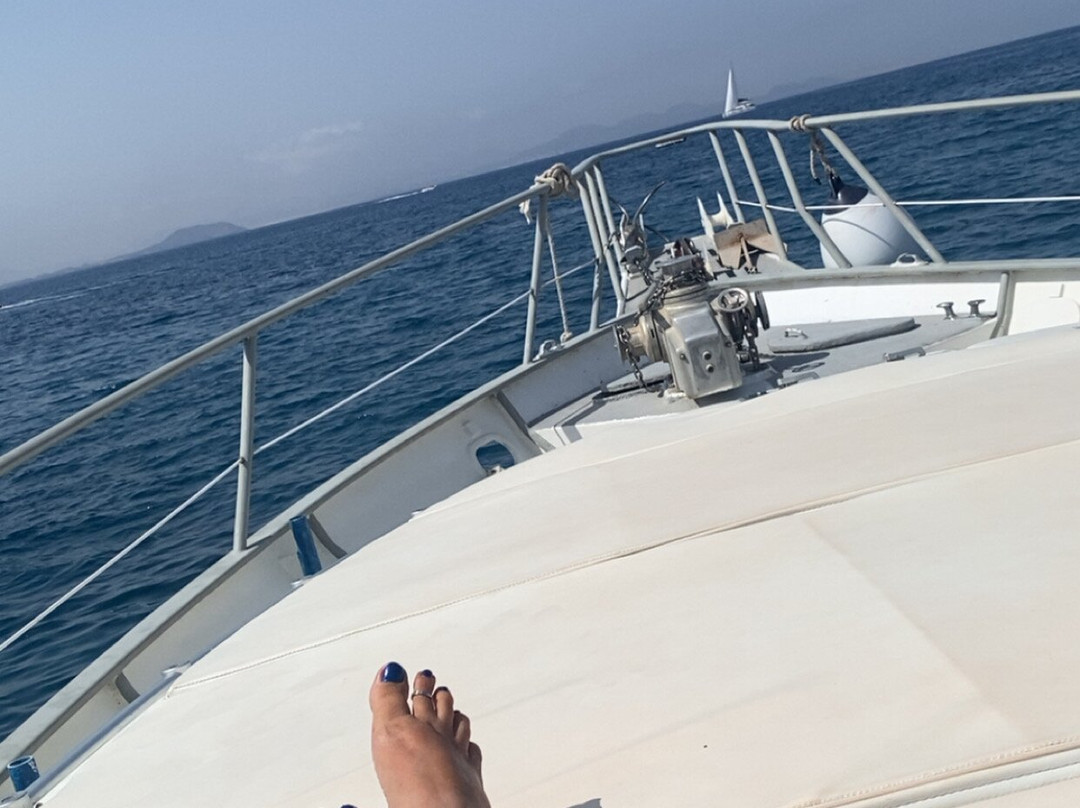 Chillout Cruises-布兰卡滩必去景点