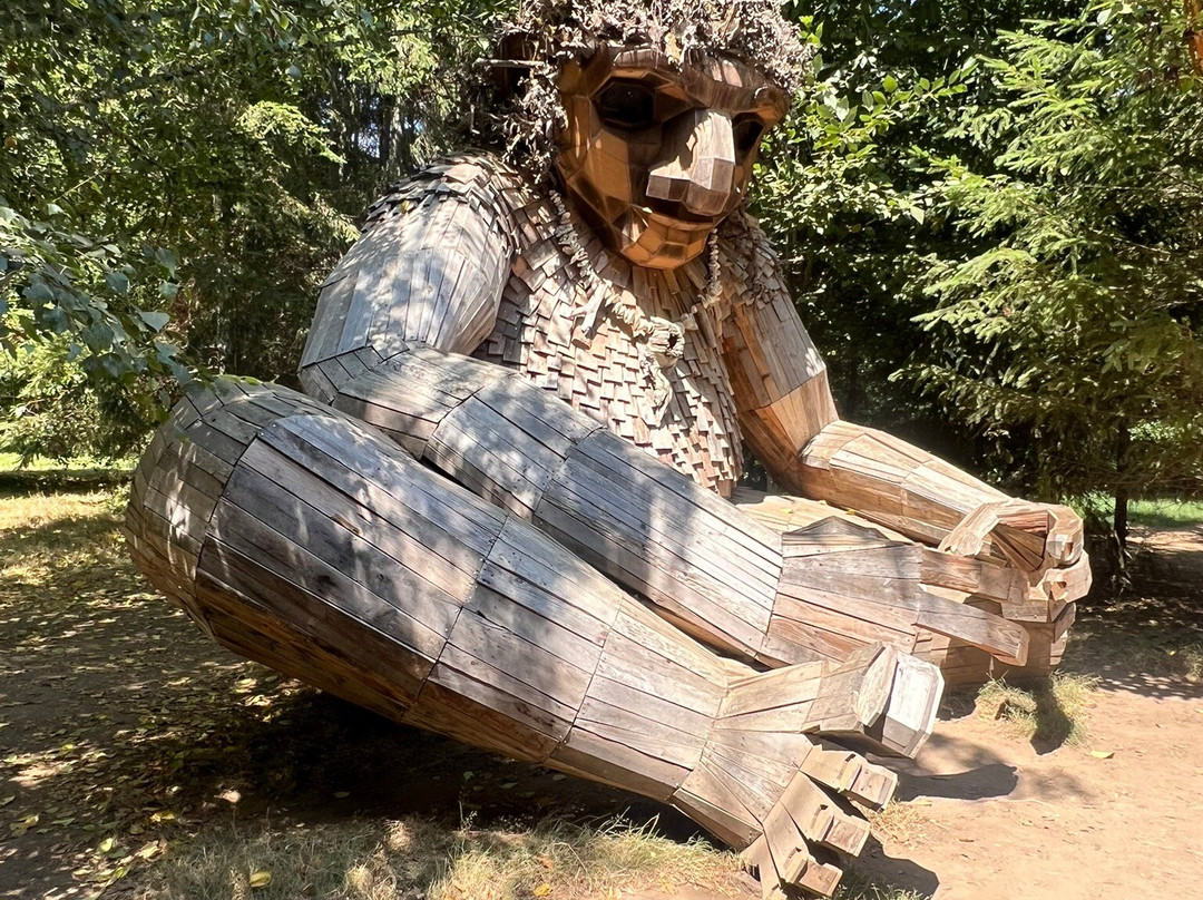 Pia The Peacekeeper-班布里奇岛必去景点