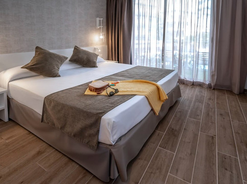 GHT克斯塔布艾瓦&Spa水疗酒店主图