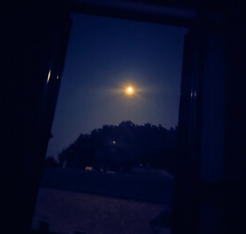 教区客栈酒店主图