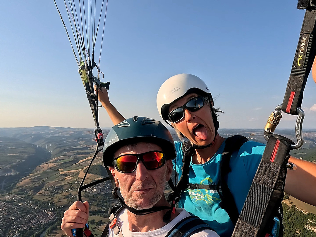 Fly Millau Parapente-米约必去景点