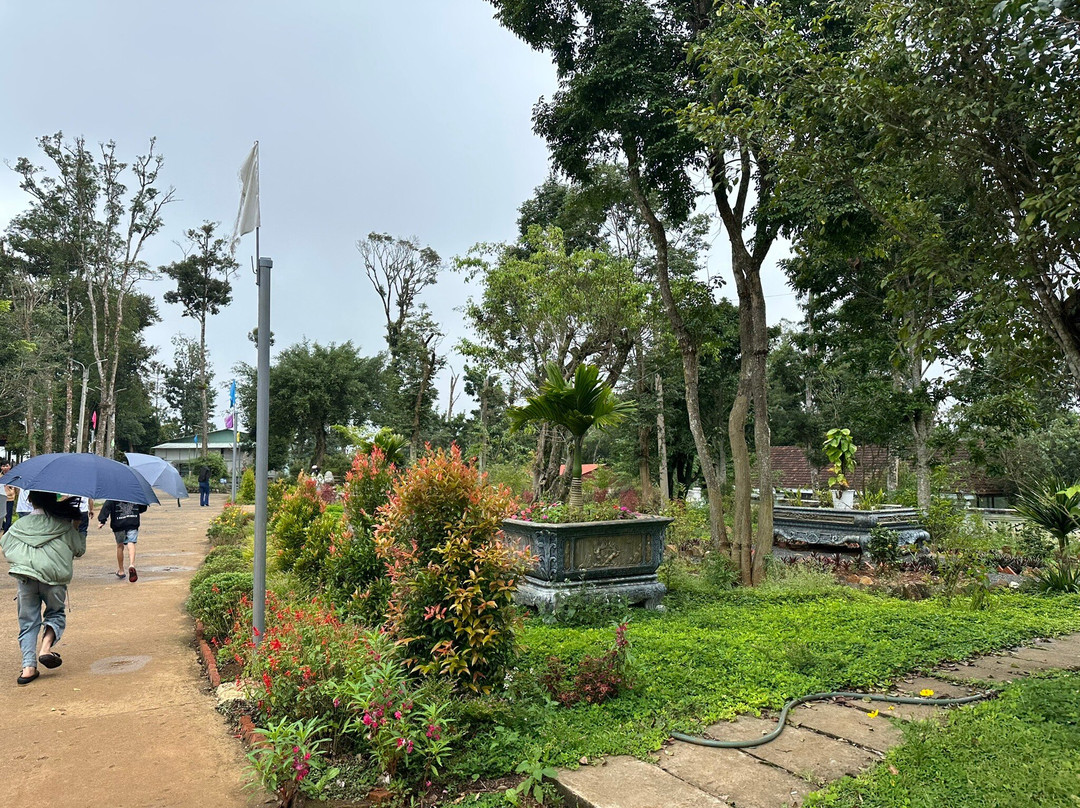 Lady Mang Den-Dak Long必去景点