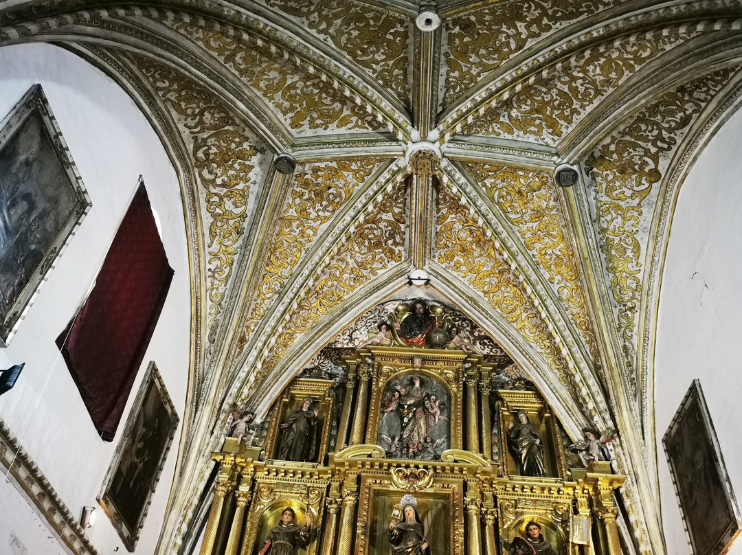 Convento de Santa Clara-卡莫纳必去景点