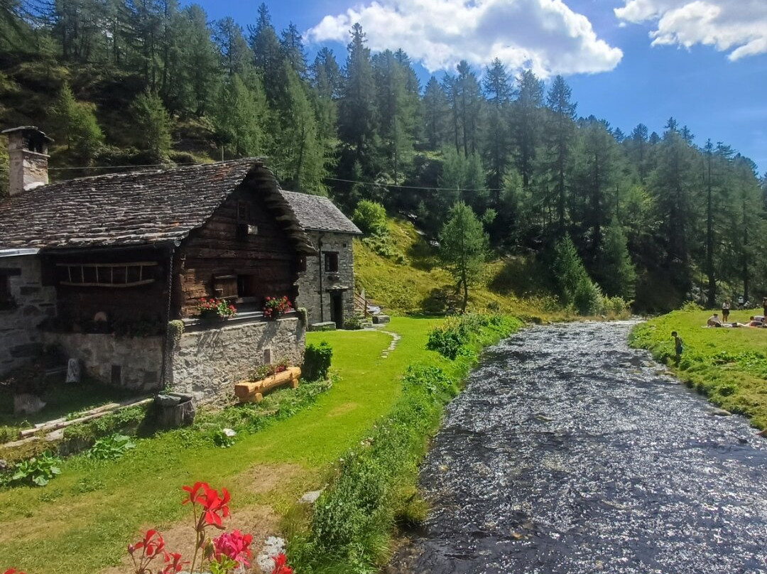 Lago delle Streghe-Alpe Devero必去景点
