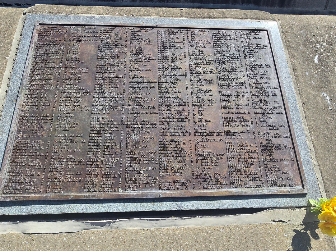 North Alton Confederate Cemetery-奥尔顿塔必去景点