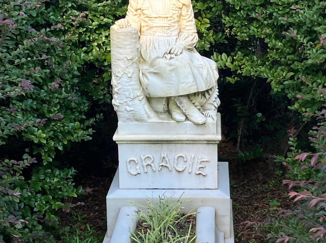 博纳旺蒂尔公墓-萨凡纳必去景点