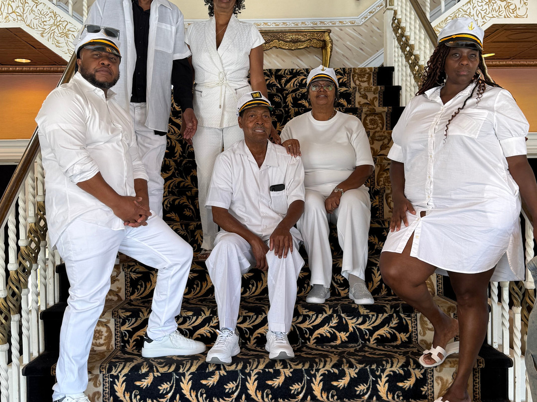 Cornucopia Cruise Line-Perth Amboy必去景点