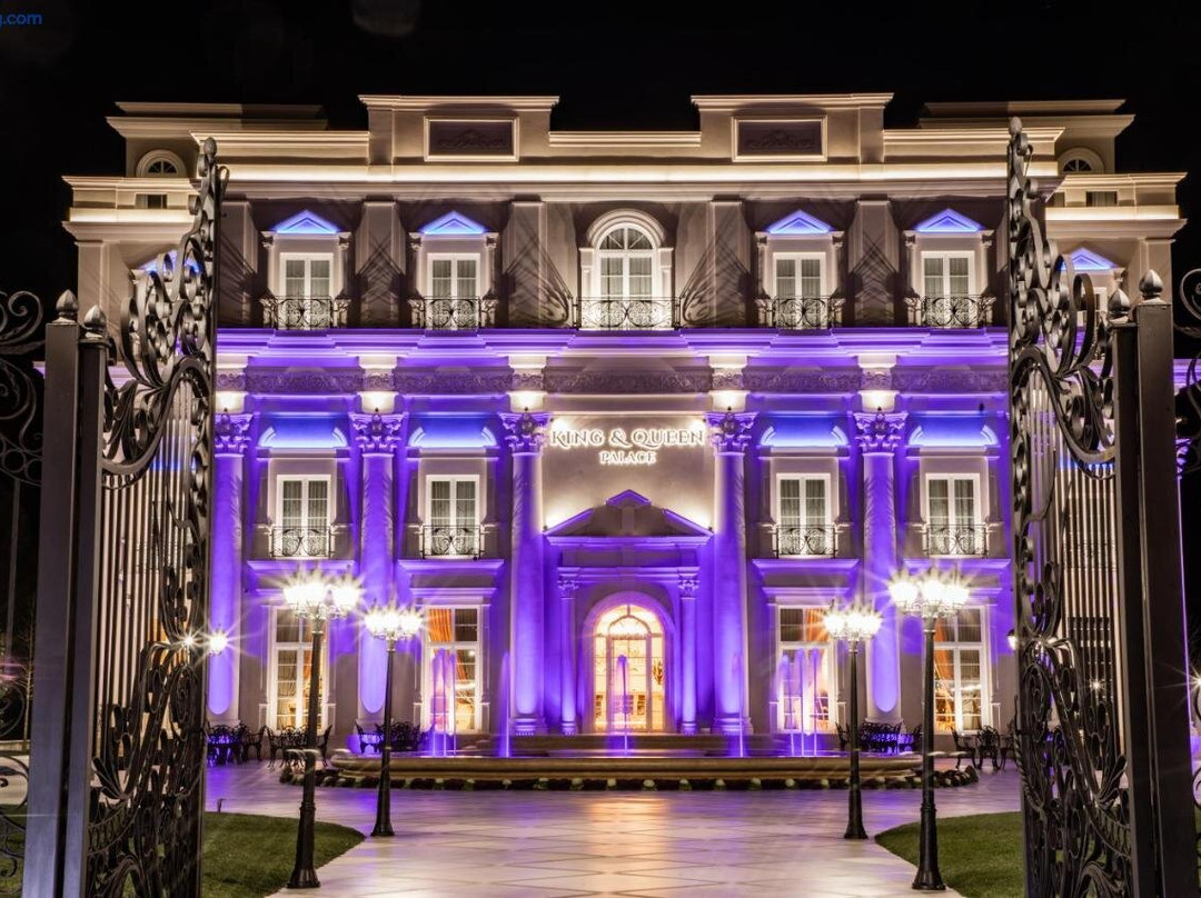 King & Queen Boutique Hotel