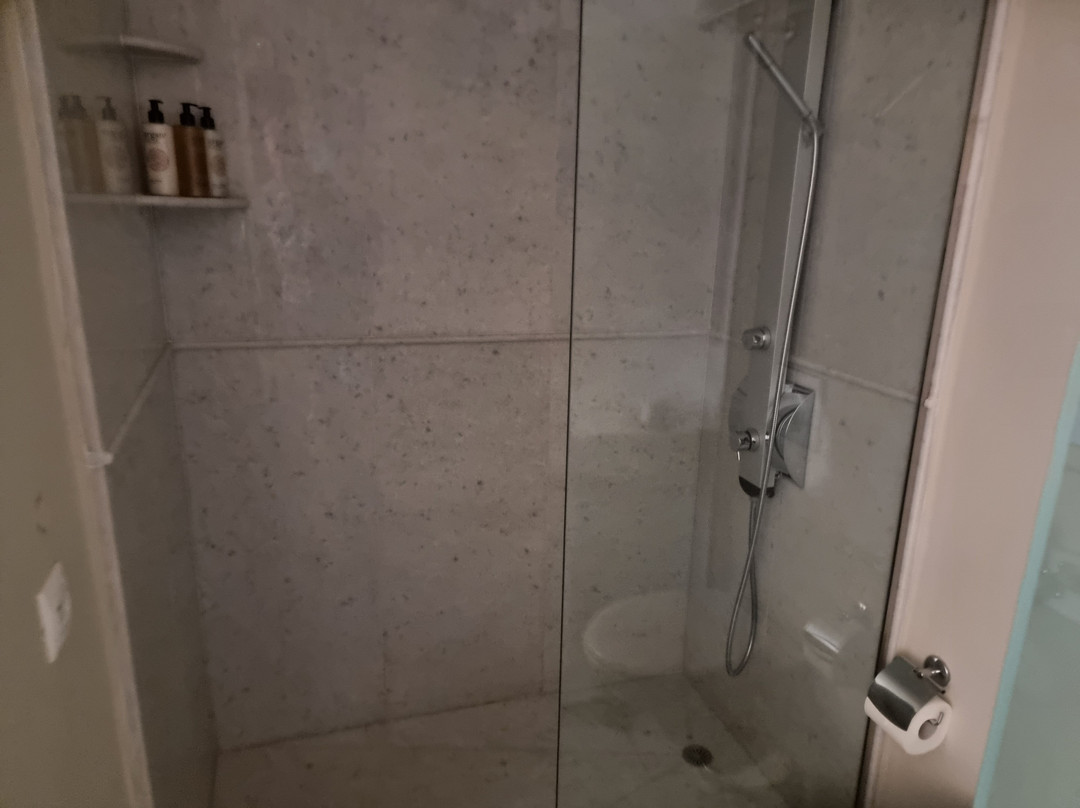 西瑞尔梅拉斯瑞酒店主图