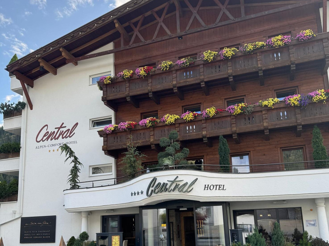 Alpen-Comfort Hotel Central主图