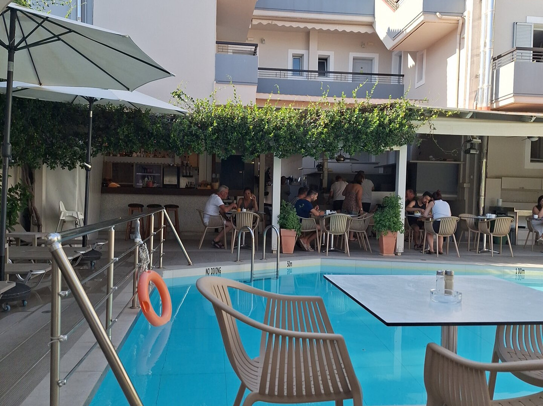 Talos Hotel Apartments主图