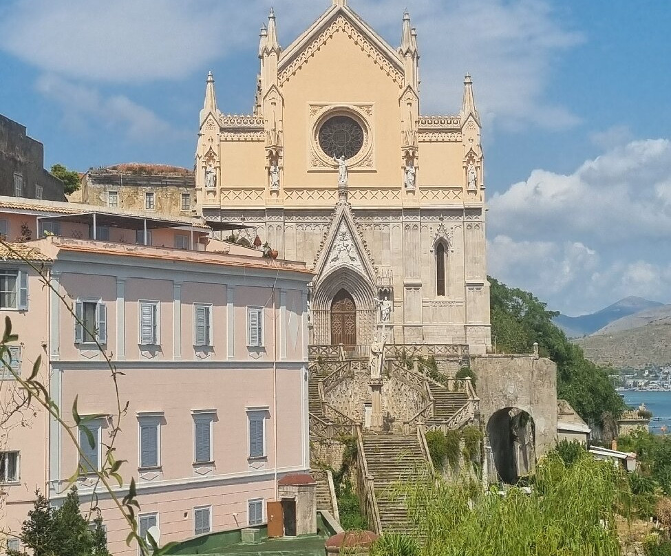 Tempio di San Francesco-加埃塔必去景点