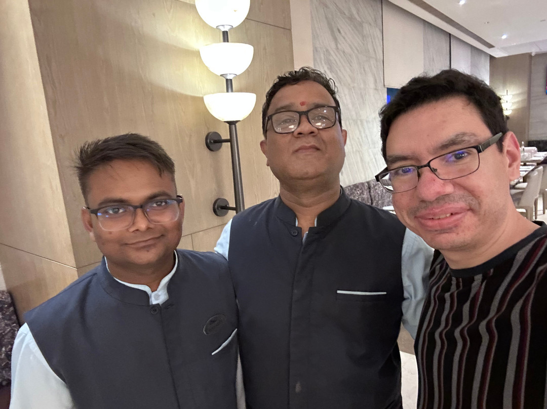 Royal Hometel Suites主图