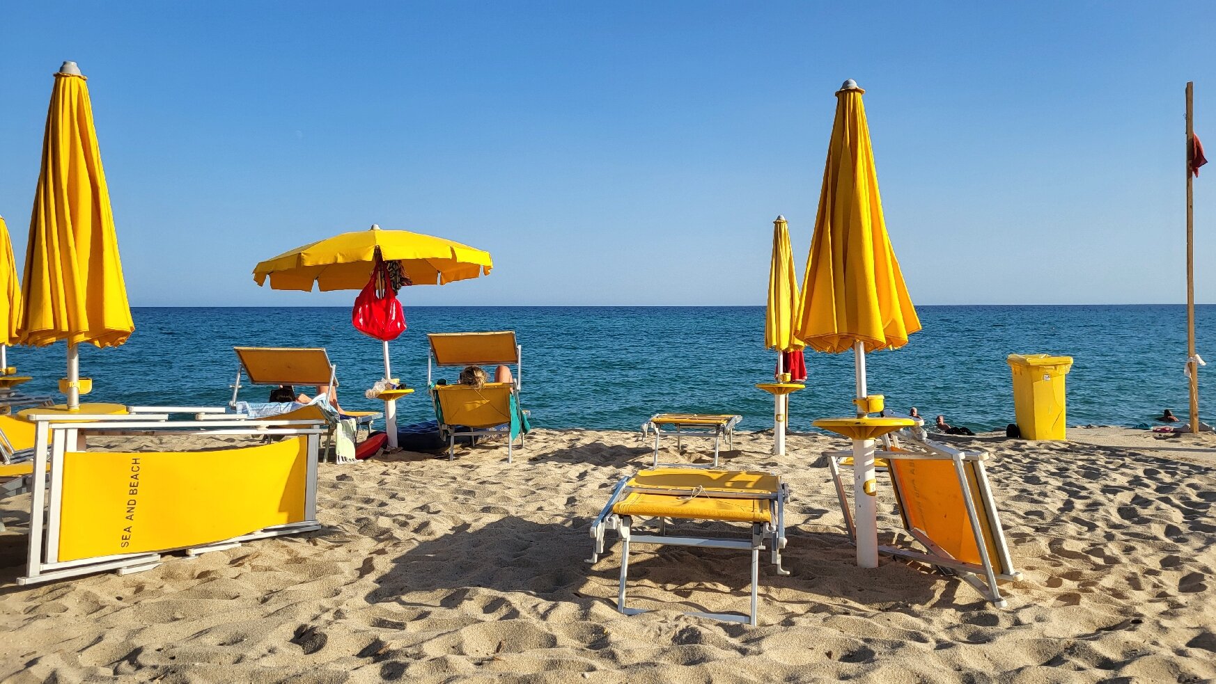 玛莉娜德马尔凯塞海滩度假酒店-官方