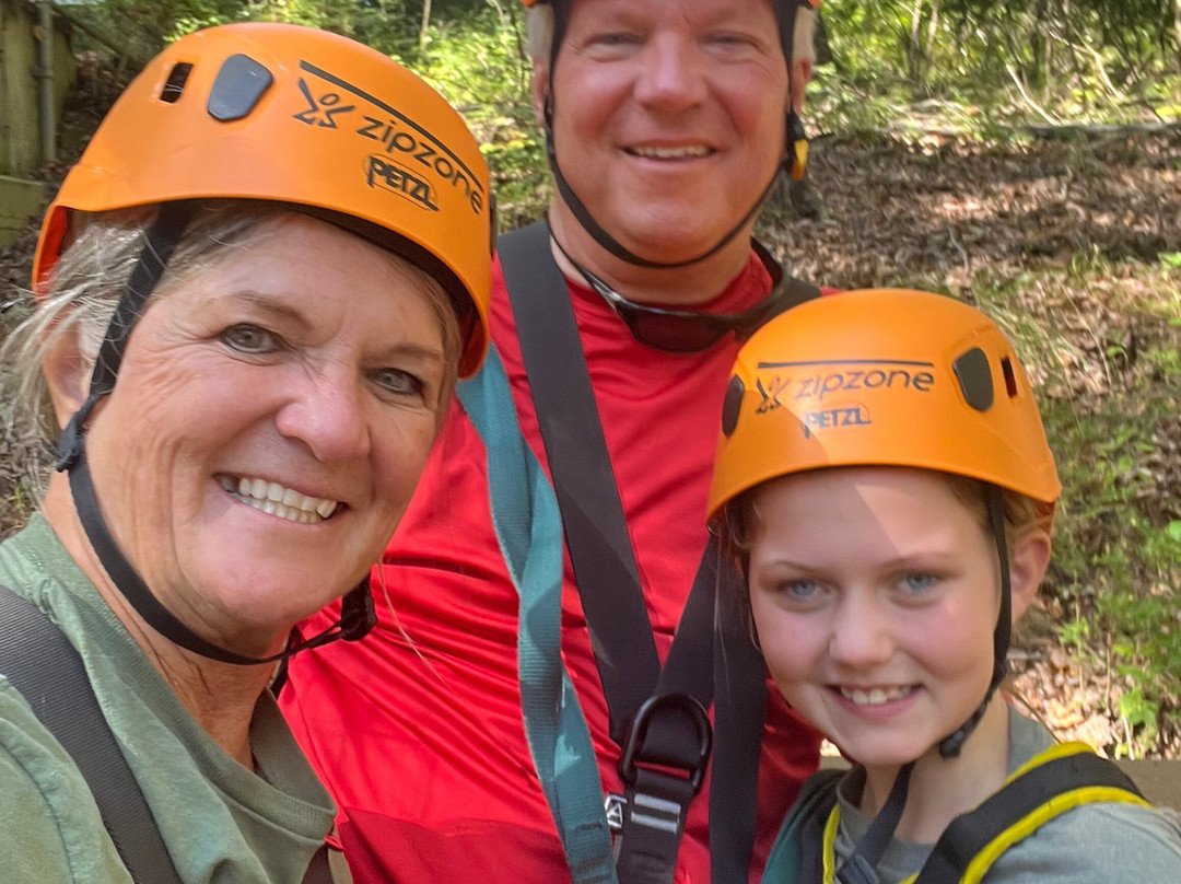 ZipZone Outdoor Adventures-哥伦布必去景点