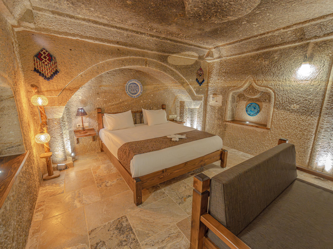 Zara Cave Hotel主图