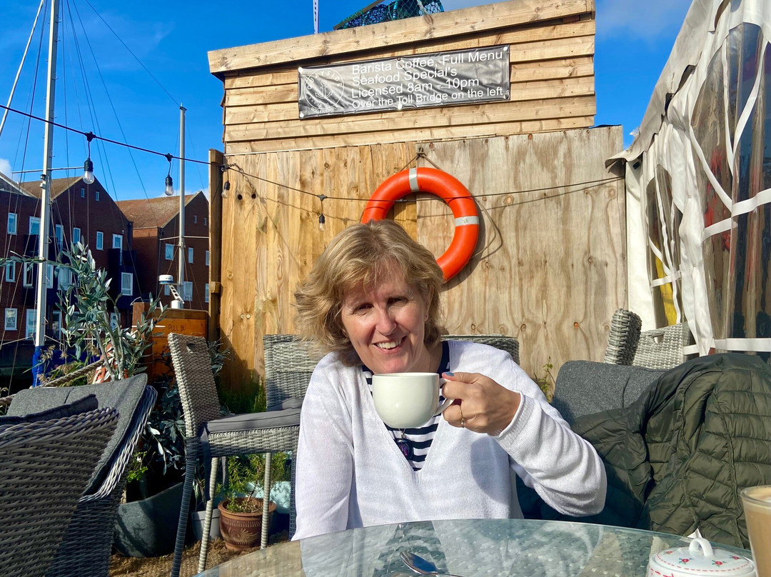 Quayside Bar & Grill