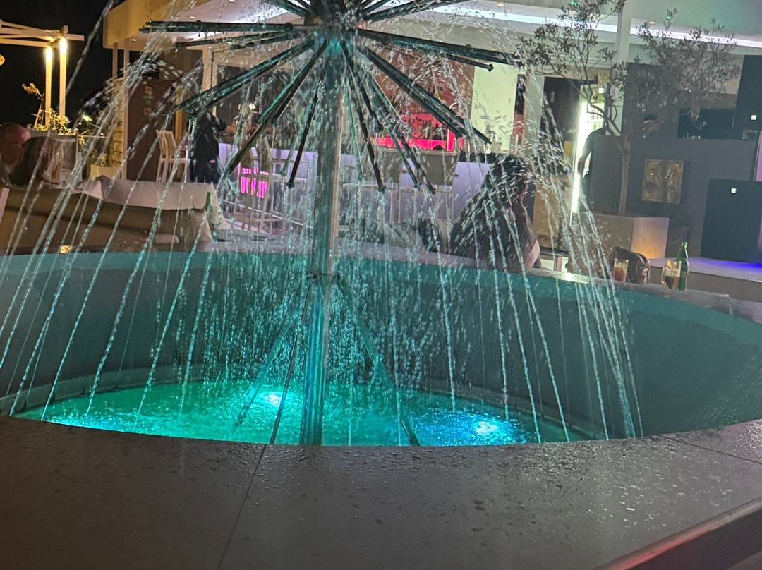 Iguana Cocktail Bar-卡拉马其必去景点