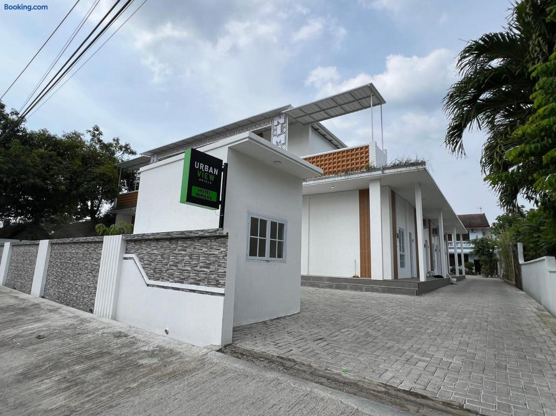 Urbanview Hotel Nimara Ngawi By Reddoorz
