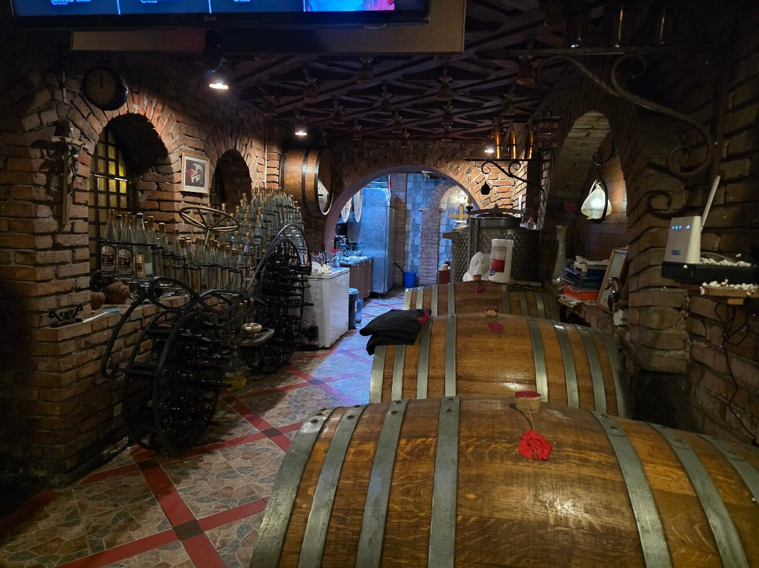 阿尔巴尼亚餐馆和美食-Kantina Binjaket Winery Binjaket