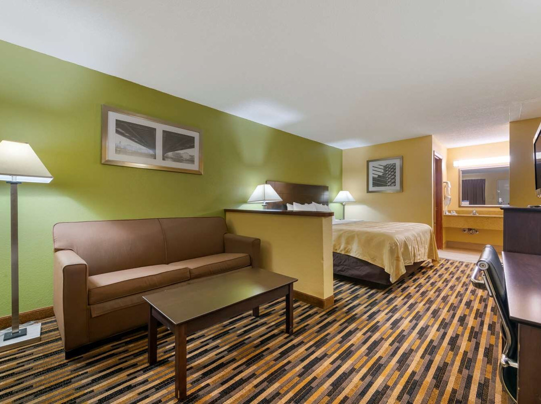 Quality Inn and Suites Mount Dora主图