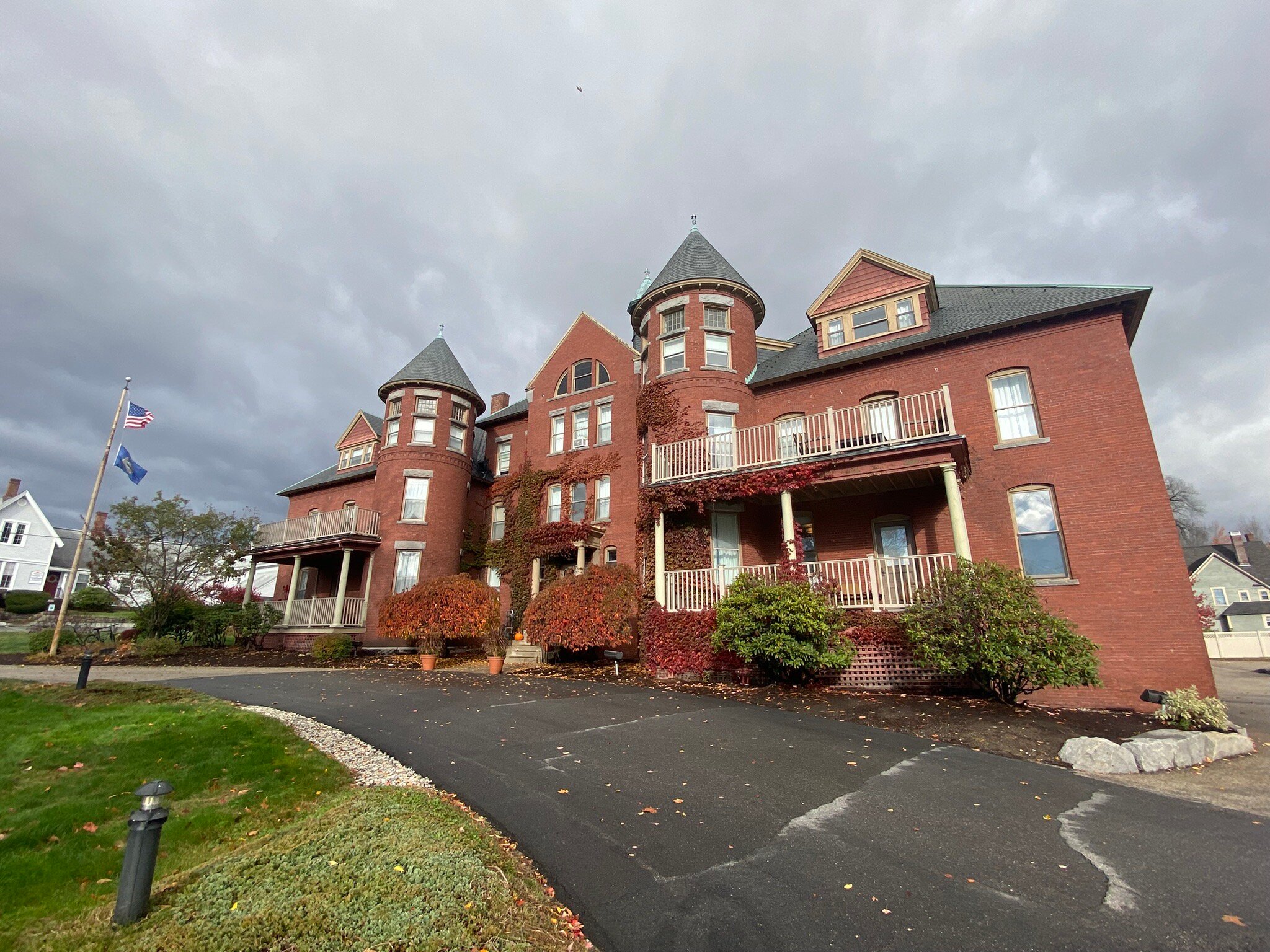 The Centennial Hotel-官方