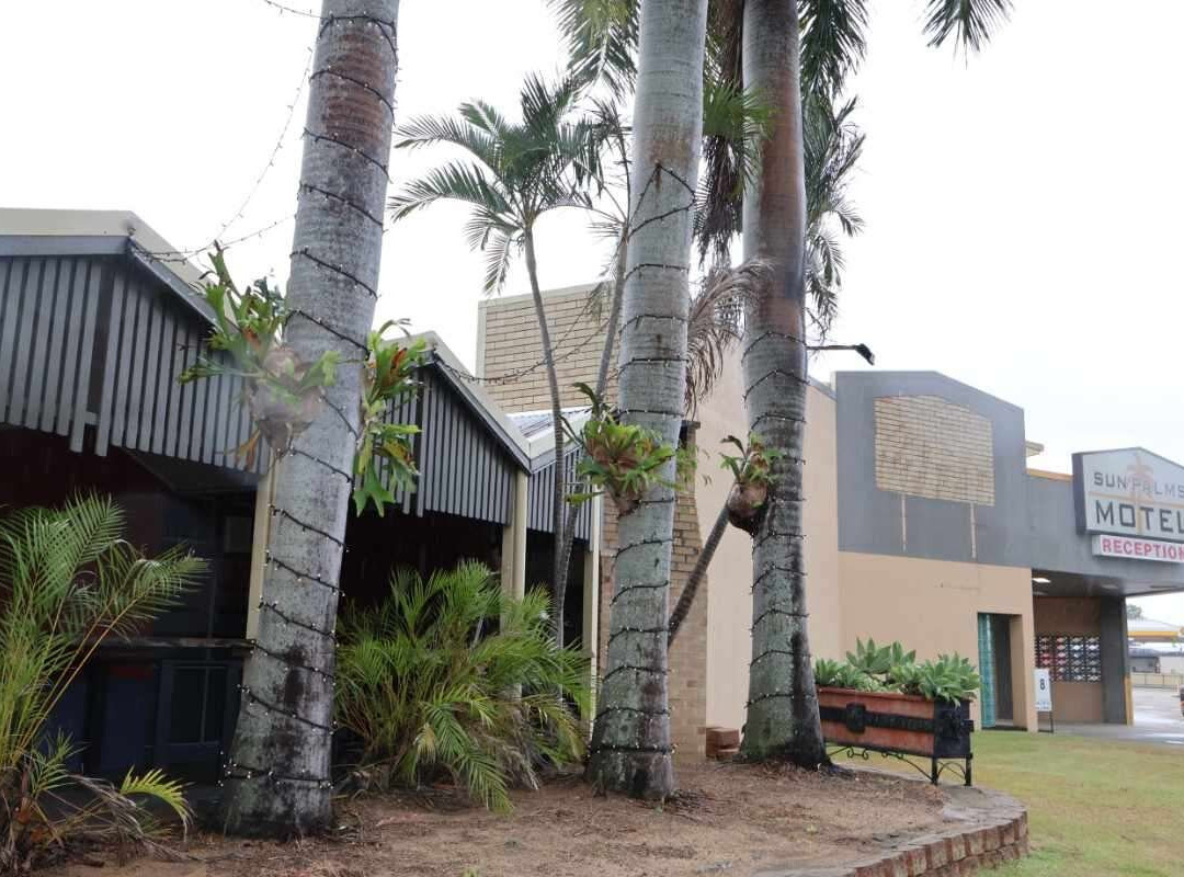 Sun Palms Hotel Motel