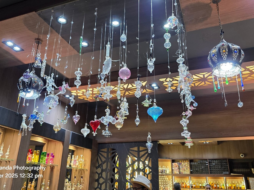 Essence Of Life AlFayed Perfume-亚斯文必去景点