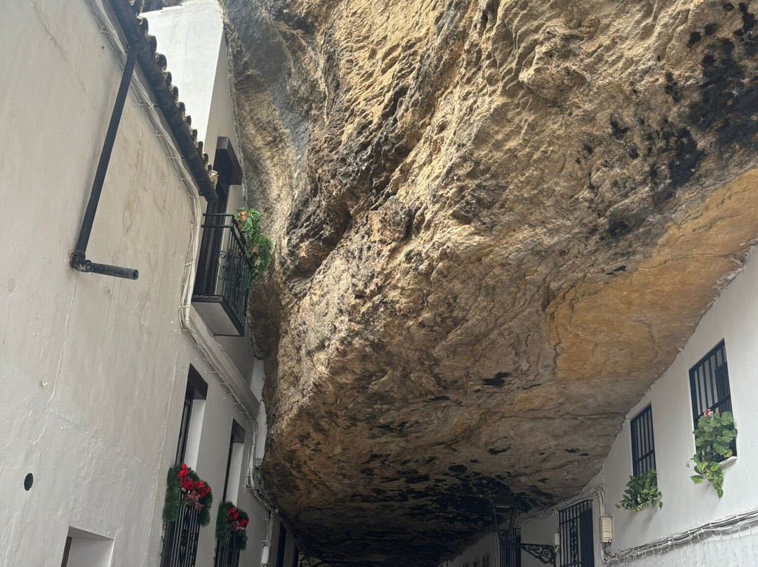 Calle Cuevas De La Sombra-Setenil de las Bodegas必去景点