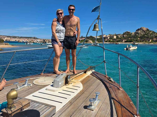 Motobarca Antares-Cannigione必去景点