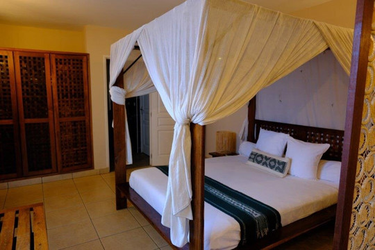 瑞雷高原酒店主图